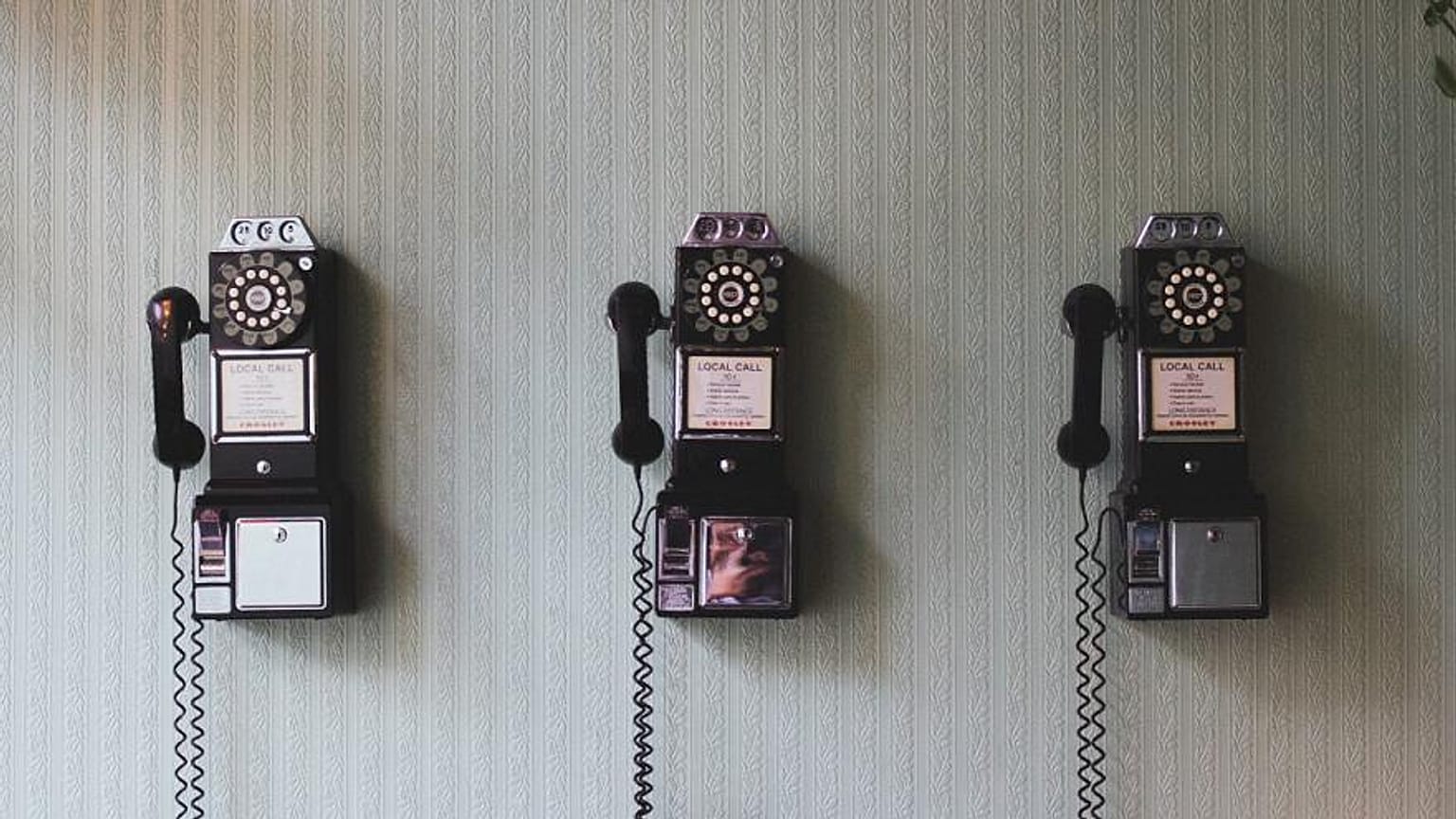 Gegen Multi-Kulti? Bei dieser Hotline hört man Ihnen zu