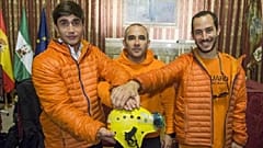 España respalda a los tres bomberos acusados de tráfico de personas en Lesbos