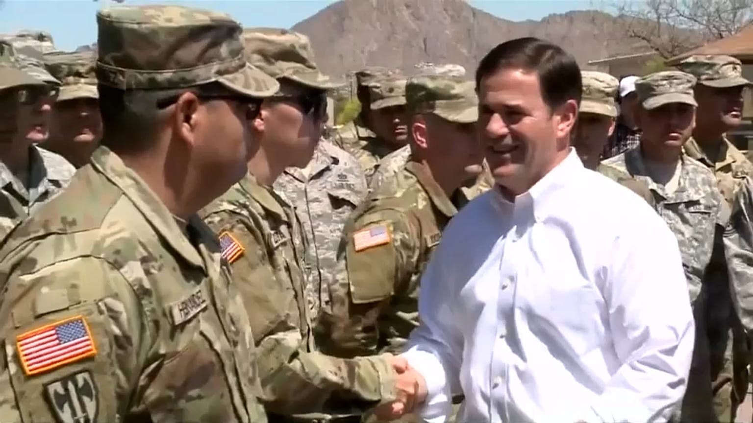 Despliegue de la Guardia Nacional en la frontera entre Arizona y México 