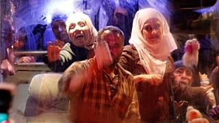 Освобожденные пленники "Армии ислама" прибыли в Дамаск
