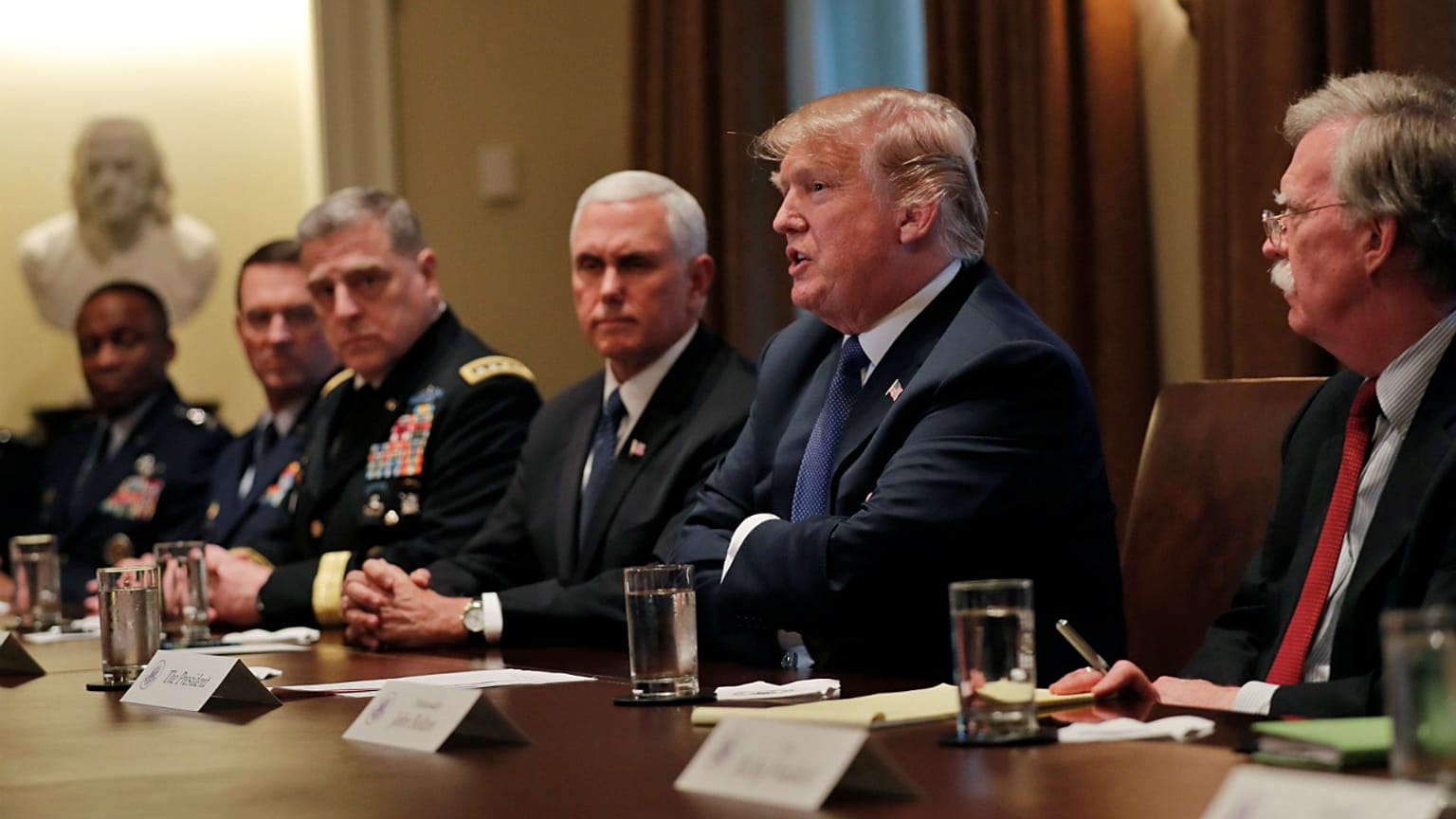 Trump: Muller'i neden mi kovmuyorum? Göreceğiz