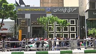ادامه التهاب بازار ارز؛ دلار نه بر پیشخوان صرافی نه در دست متقاضی