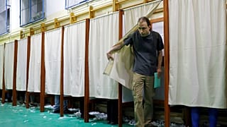 Hungary should ‘close the door’ on its fake party corruption problem