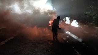 Confrontos entre ativistas e polícia de choque