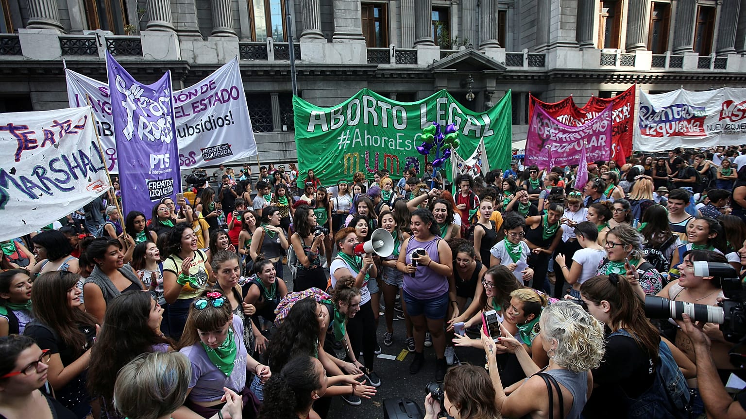 Διαδηλώσεις υπέρ και κατά των αμβλώσεων