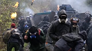 Forte carga policial em Notre-Dame-des-Landes