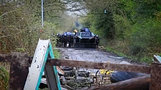 Tercer día de disturbios en el desalojo de una zona okupa en Francia