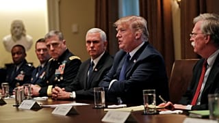 Trump Suriye'deki seçenekleri tartıyor