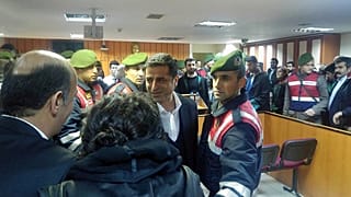 Demirtaş: Hendek barikat var diye demokratik özerklikten vazgeçemezdim