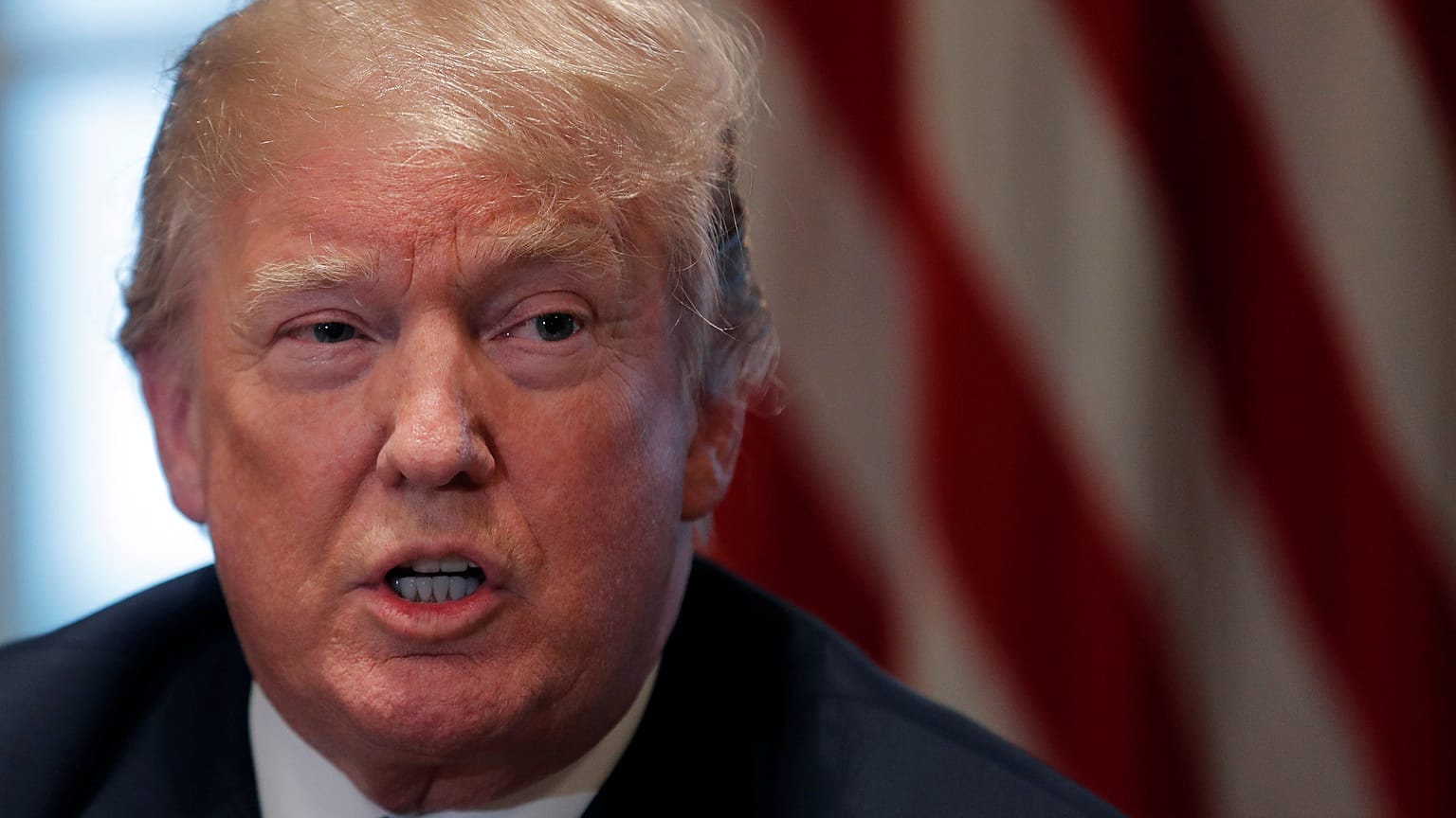 Trump ameaça Rússia com lançamento de mísseis sobre a Síria