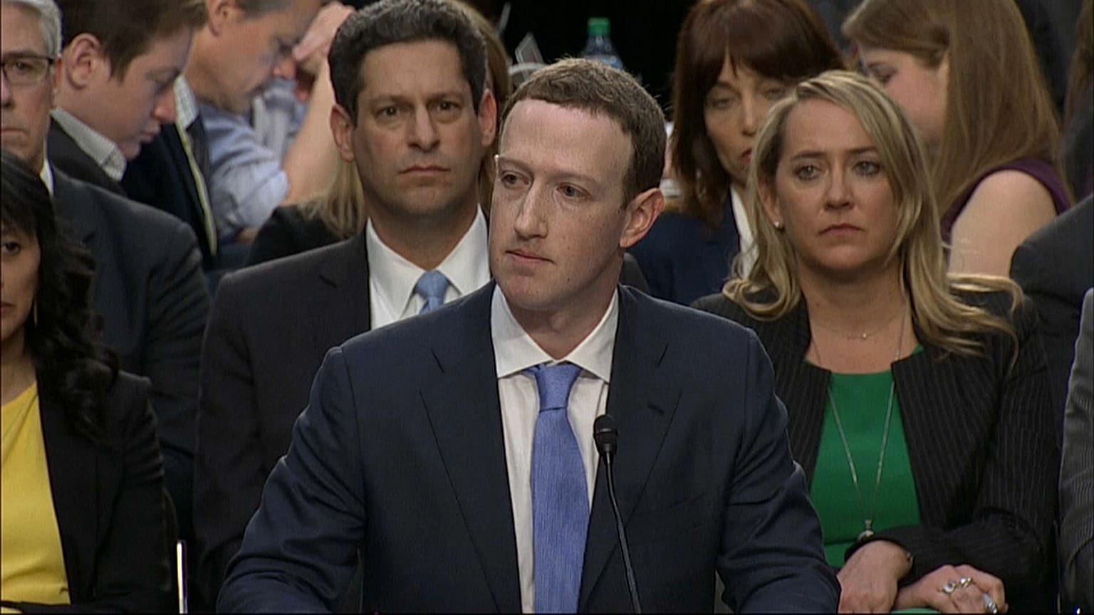 Facebook: um modelo de negócios posto em causa