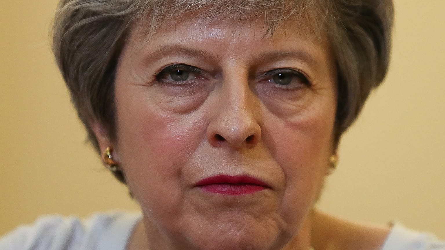 British PM summons cabinet over Syria