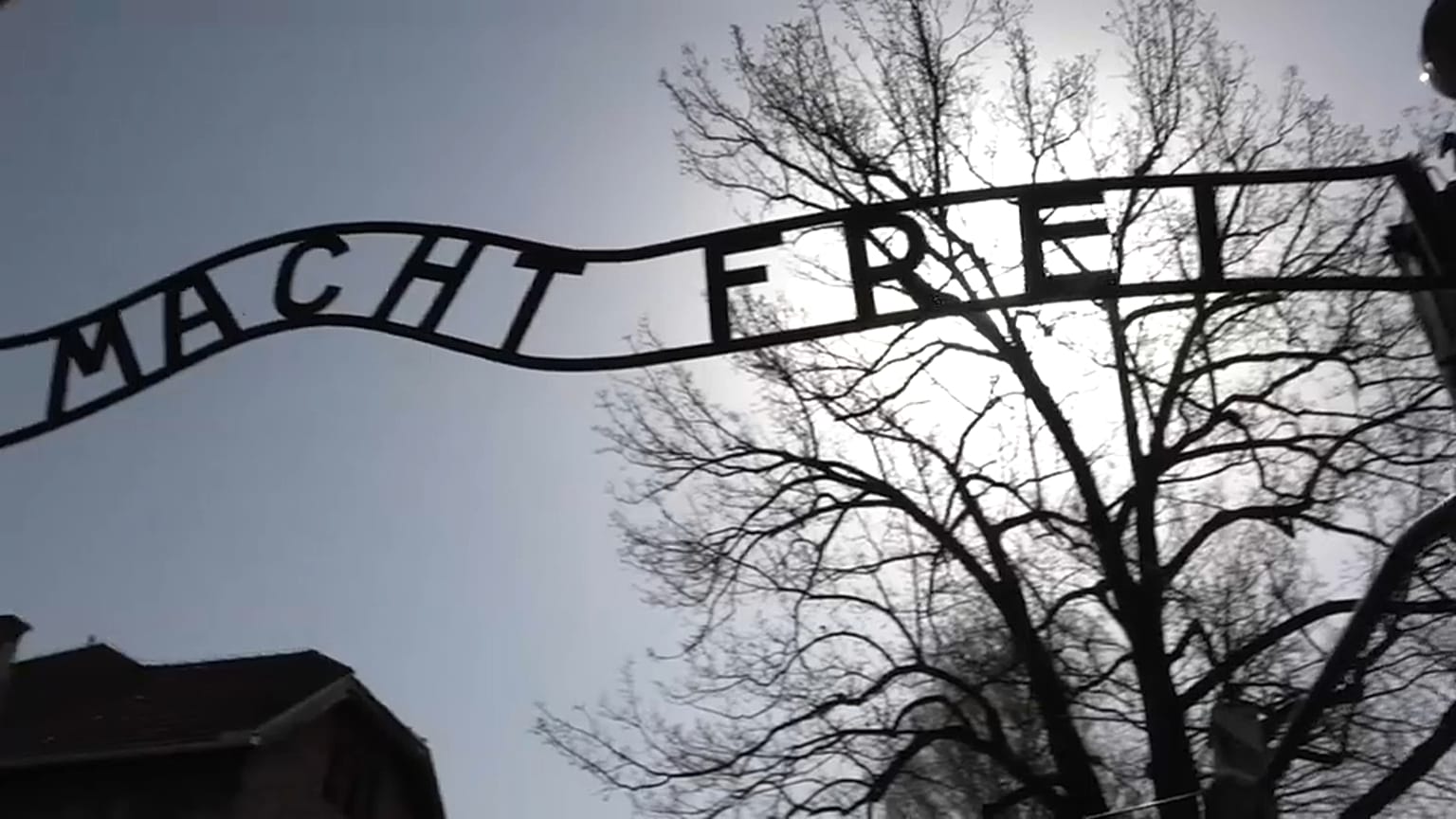 Auschwitz, in 12mila per la "marcia dei vivi"
