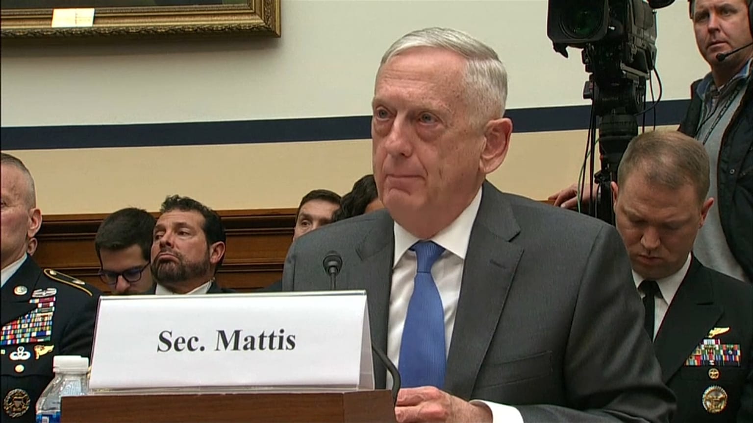 Zögern vor dem Schlag - US-Minister warnt vor Eingreifen in Syrien 