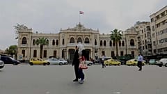 الدمشقيون يعيشون حياتهم بشكل طبيعي بالرغم من تهديدات ترامب