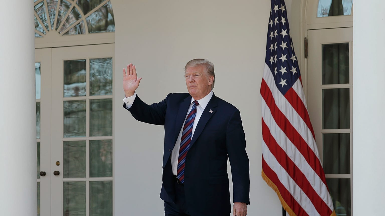 Trump admite possível regresso ao TPP 
