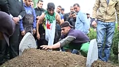  Algerien trauert um 257 Opfer des Flugzeugabsturzes - Pilot Held des Tages
