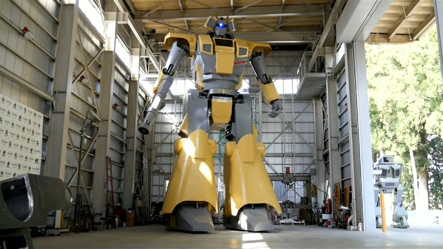 Un robot humanoide emula a Mazinger Z