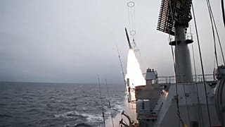 Россия проводит учения в Баренцевом море