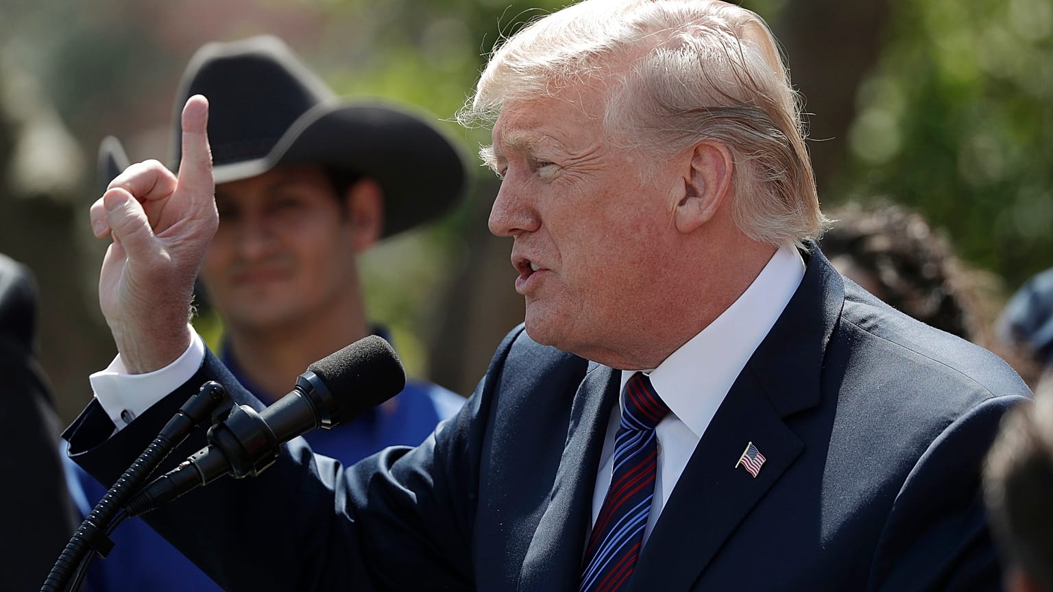 Trump: Schlag in Syrien soll Russland und Iran „bezahlen lassen“