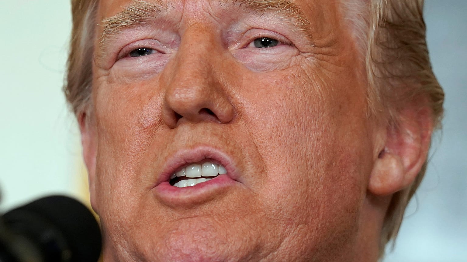 Donald Trump em relação à ação militar na Síria: "Missão cumprida!"