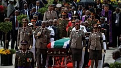 Winnie Mandela, l'hommage de la nation