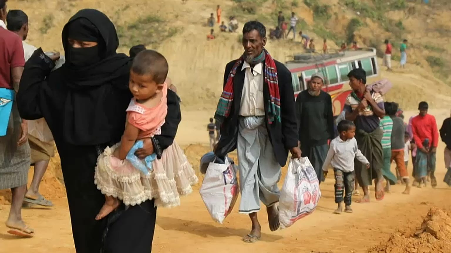 Rohingya: prima famiglia accolta in Birmania