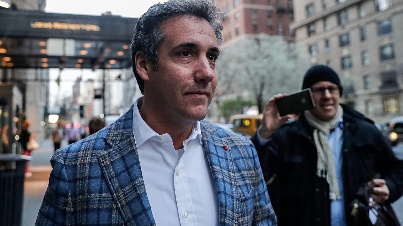 Russiagate: Muller indaga su viaggio di Cohen a Praga