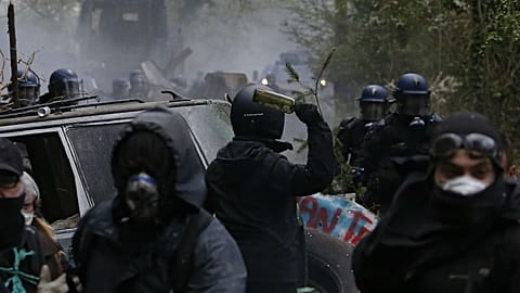 فرانسه؛ «زدیست‌ها» و حامیانشان با پلیس درگیر شدند 