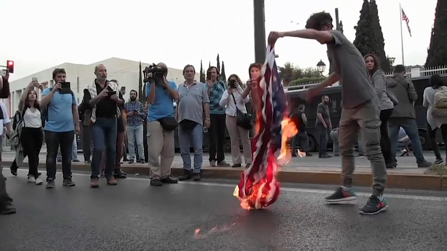 Suriye operasyonu Atina'da protesto edildi 