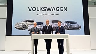 Die Volkswagen-Chefs bei einer Pressekonferenz in Wolfsburg