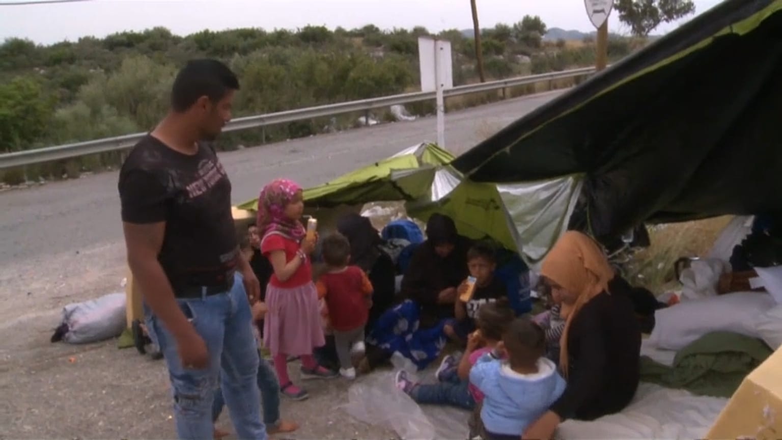 Refugiados sirios en Grecia piden el fin de la guerra