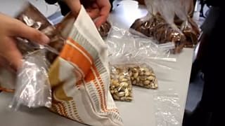 Ελλάδα: Μαθητές κατασκευάζουν συσκευασίες με έμπνευση από τη μυθολογία