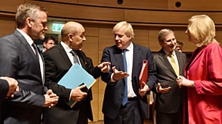 Совет ЕС обсуждает ситуацию в Сирии