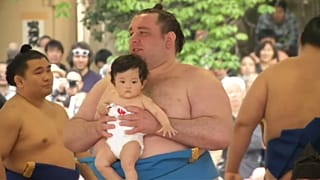 Sumō-Festival: Schrei, Baby, schrei!
