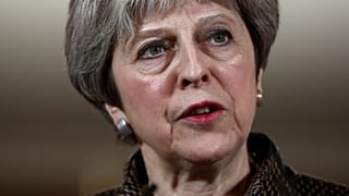 May defiende ante el Parlamento la intervención en Siria