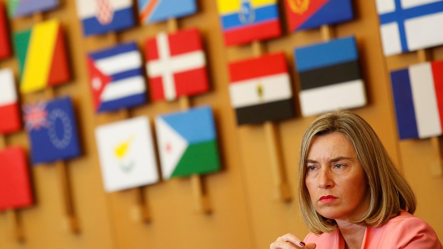 La UE evita apoyar explícitamente los bombardeos sobre Siria