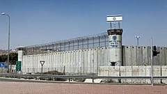 انفوغرافيك: إسرائيل اعتقلت أكثر من مليون فلسطيني منذ العام 1948