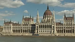 Május 8-án ül össze az új parlament