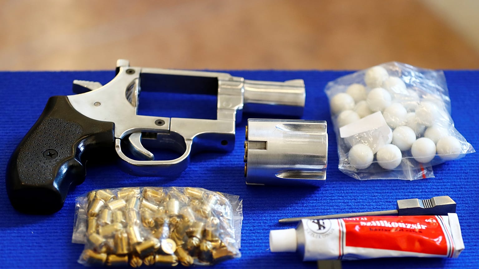 "Dicker Fisch": 6 Festnahmen bei Razzia gegen "Road Gang"