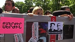 Ermenistan: Serkisyan'a karşı sokak gösterileri yayılıyor