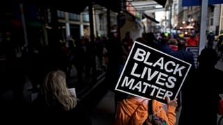 Formation contre le racisme chez Starbucks
