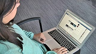 Regolamento Ue minori e social: parla il Garante per l'infanzia: "serve un linguaggio accessibile"
