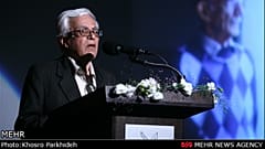غلامحسین صدری افشار؛ از جستجوی واژگان در قهوه‌خانه‌ها تا خودآموزی لاتین