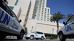 Os veículos que deviam transportar os peritos da OPCW ficaram em Damasco