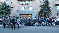 Manifestación en Armenia contra el primer ministro