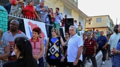 Miguel Díaz Canel und seine Frau in Santa Clara
