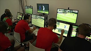 Árbitros do Mundial'2018 já treinam com o VAR