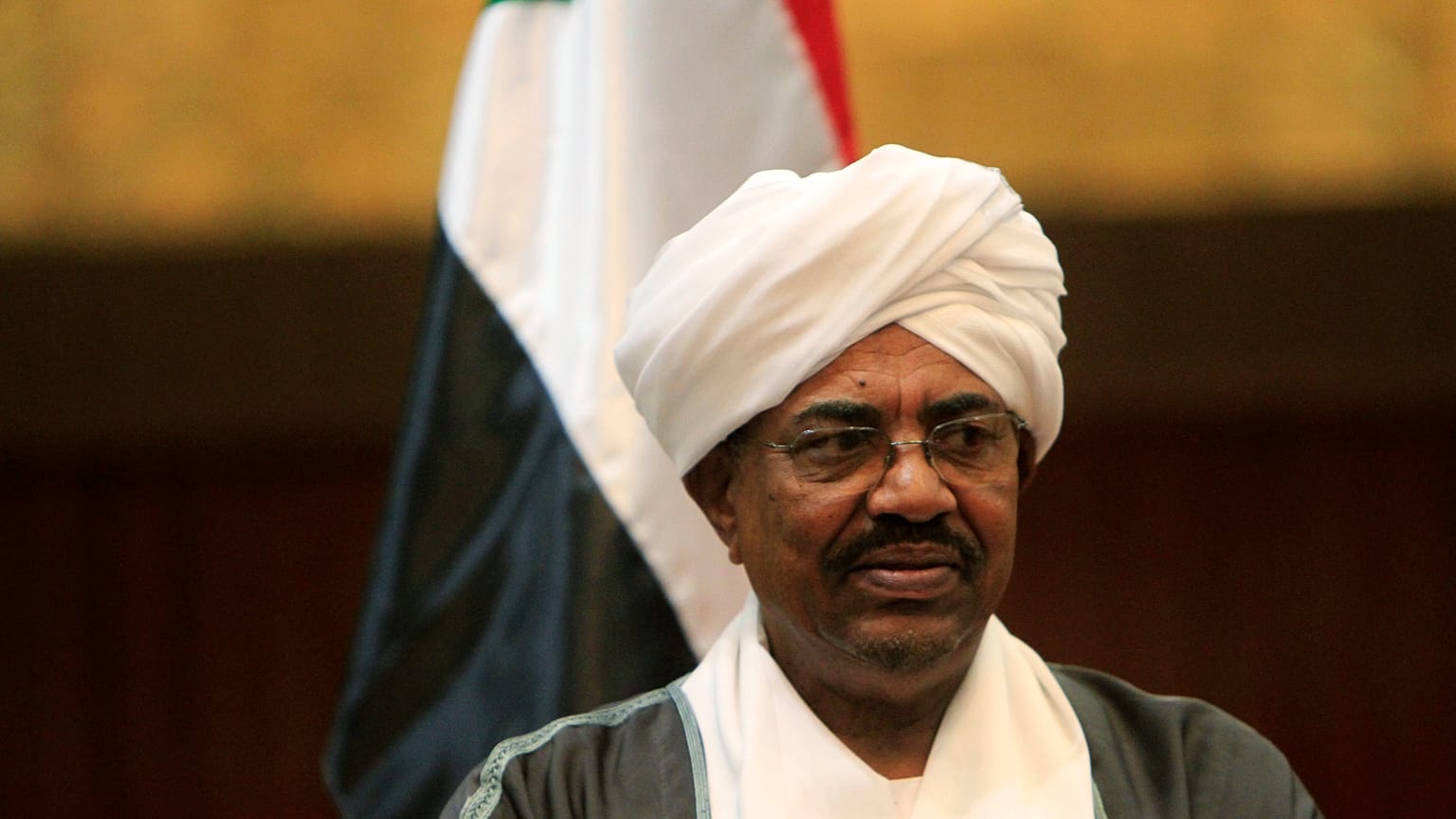 البشير يقيل إبراهيم غندور من منصبه كوزير للخارجية السودانية 