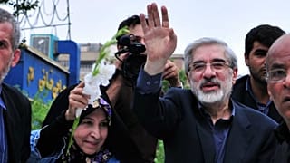 تابش به نقل از خاتمی: رفع حصر از سوی رهبری به شورای عالی امنیت ارجاع داده شد